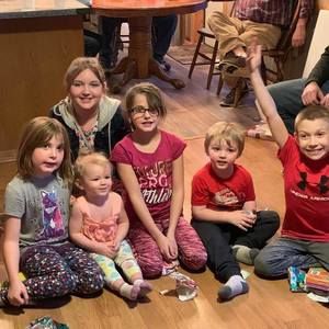 Meet your Posher, Lacy